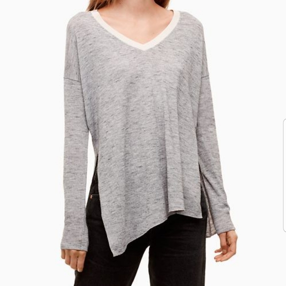 ❗❗3/$20 Aritizia Wilfred Sherbrooke Maroon Vneck Long sleeve - Picture 3 of 5